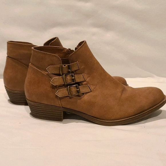 Like New -- Booties - Picture 2 of 6